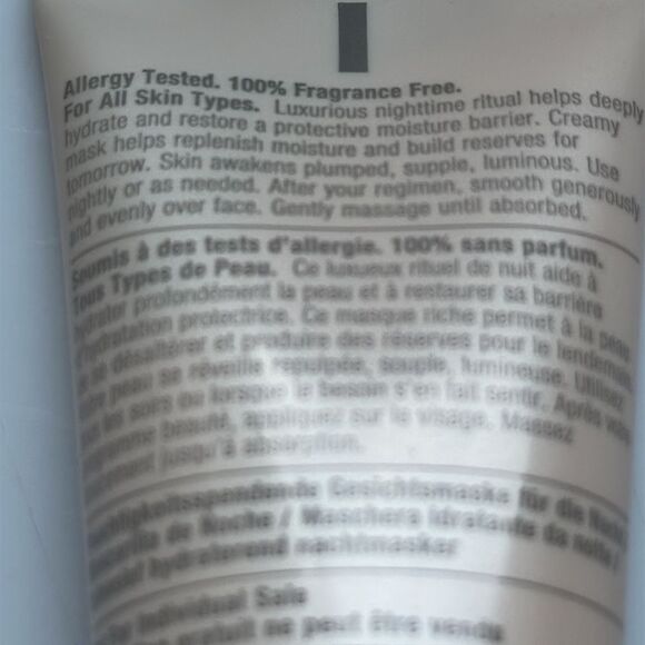 Bundle of two Clinique Moisture Surge and All About Clean Set - 1 Oz - Picture 4 of 7